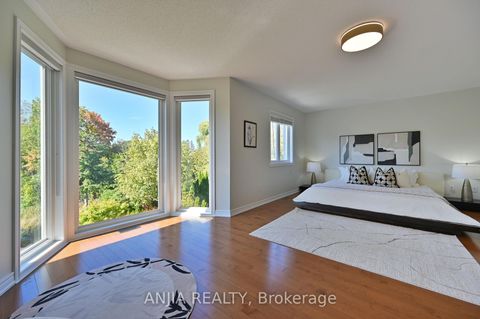Photo 23 at 30 Annina Crescent, South Unionville, Markham