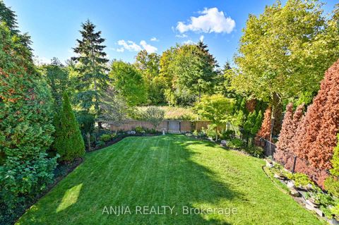 Photo 44 at 30 Annina Crescent, South Unionville, Markham