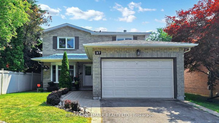 Photo 1 at 37 Hunter's Point Drive, South Richvale, Richmond Hill