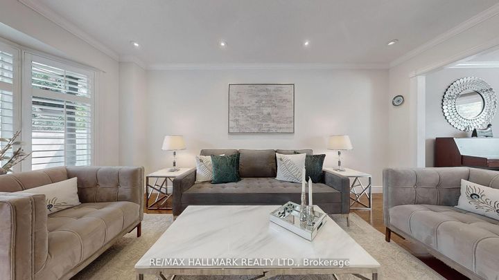 Photo 5 at 37 Hunter's Point Drive, South Richvale, Richmond Hill