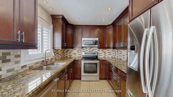 Photo 14 at 37 Hunter's Point Drive, South Richvale, Richmond Hill