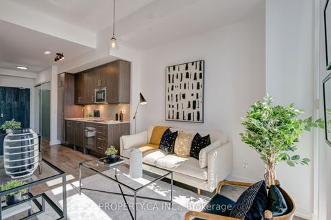 Photo 19 at 715 - 297 College Street, Chinatown, Toronto