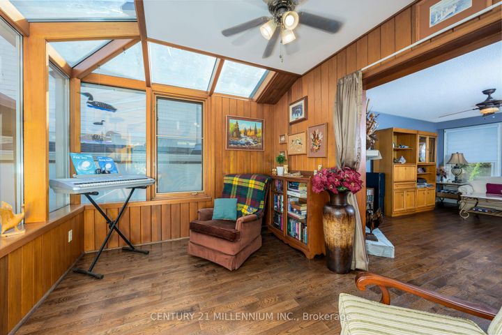 Photo 10 at 27 Hillside Drive, Georgetown, Halton Hills