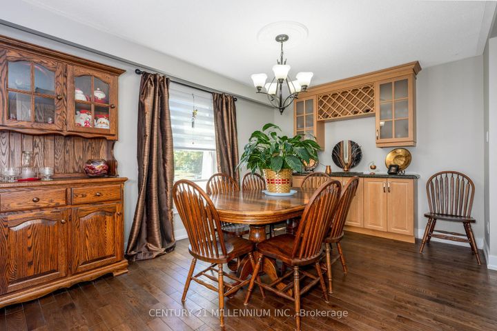 Photo 21 at 27 Hillside Drive, Georgetown, Halton Hills