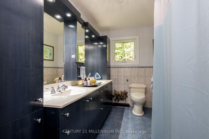 Photo 27 at 27 Hillside Drive, Georgetown, Halton Hills