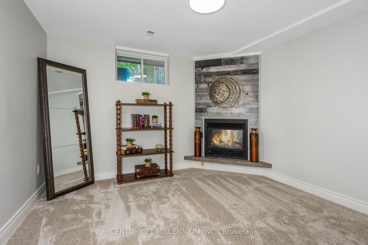 Photo 30 at 27 Hillside Drive, Georgetown, Halton Hills