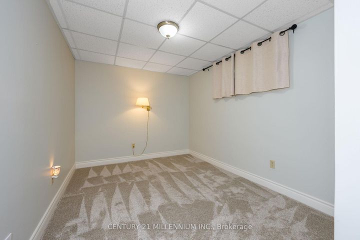 Photo 32 at 27 Hillside Drive, Georgetown, Halton Hills