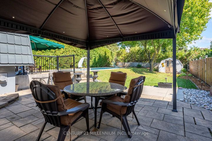 Photo 36 at 27 Hillside Drive, Georgetown, Halton Hills