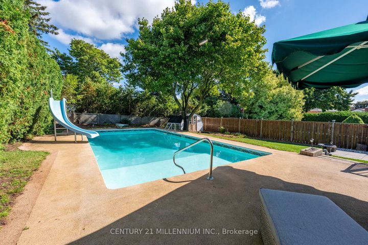 Photo 44 at 27 Hillside Drive, Georgetown, Halton Hills