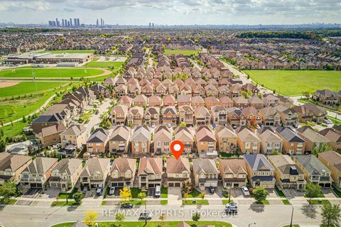 Photo 3 at 277 Chatfield Drive S, Vellore Village, Vaughan