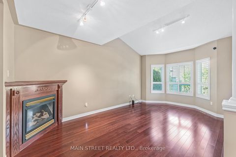 Photo 6 at 110 Tierra Avenue, Vellore Village, Vaughan