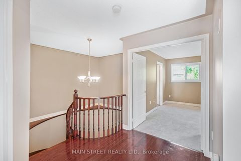 Photo 15 at 110 Tierra Avenue, Vellore Village, Vaughan
