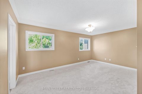 Photo 16 at 110 Tierra Avenue, Vellore Village, Vaughan