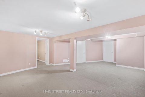 Photo 25 at 110 Tierra Avenue, Vellore Village, Vaughan