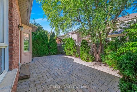 Photo 30 at 110 Tierra Avenue, Vellore Village, Vaughan