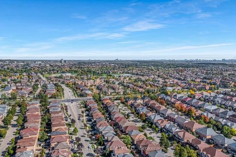 Photo 37 at 110 Tierra Avenue, Vellore Village, Vaughan