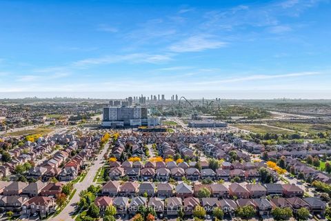 Photo 39 at 110 Tierra Avenue, Vellore Village, Vaughan