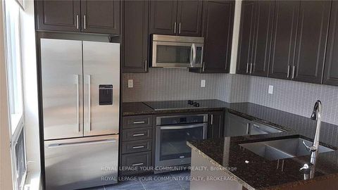 Photo 5 at Ph5 - 9088 Yonge Street, South Richvale, Richmond Hill