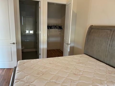 Photo 9 at Ph5 - 9088 Yonge Street, South Richvale, Richmond Hill
