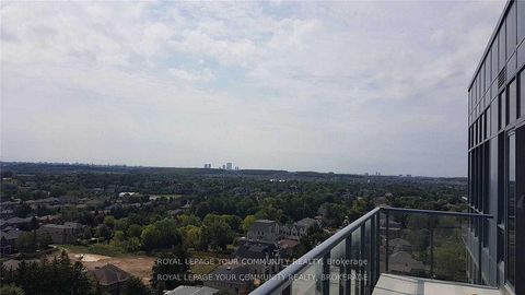 Photo 15 at Ph5 - 9088 Yonge Street, South Richvale, Richmond Hill