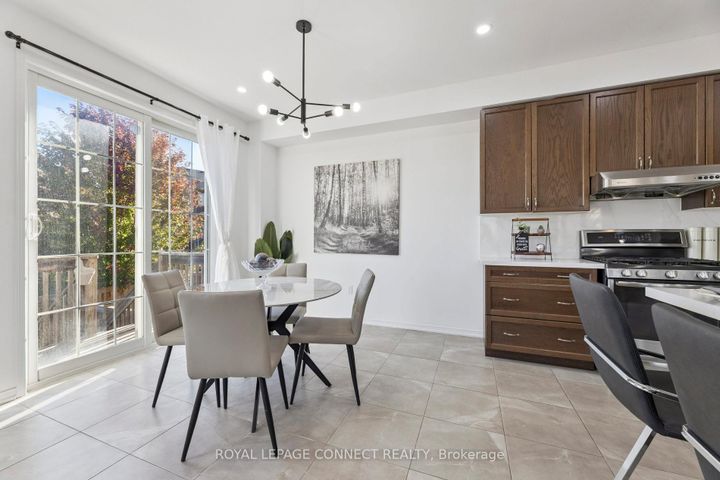 Photo 7 at 153 Windfields Farm Drive, Windfields, Oshawa