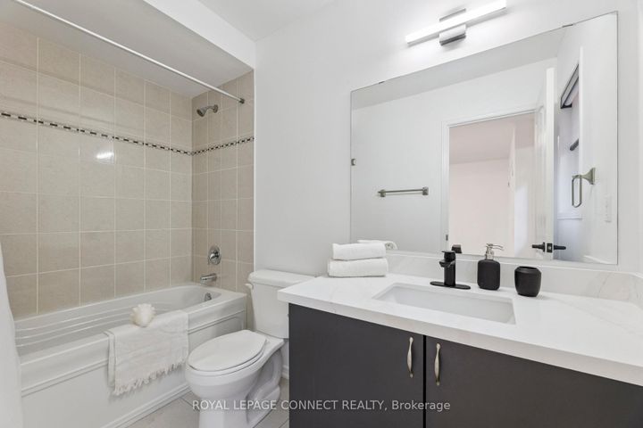 Photo 18 at 153 Windfields Farm Drive, Windfields, Oshawa