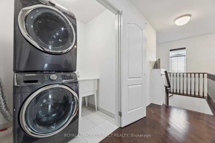 Photo 24 at 153 Windfields Farm Drive, Windfields, Oshawa