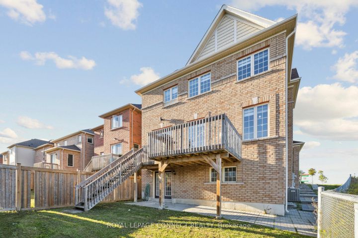 Photo 30 at 153 Windfields Farm Drive, Windfields, Oshawa