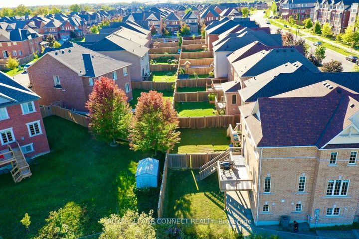 Photo 33 at 153 Windfields Farm Drive, Windfields, Oshawa