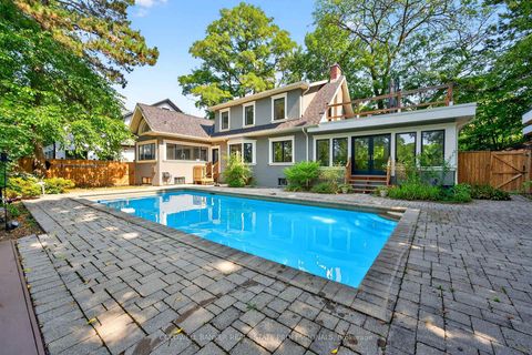 Photo 4 at 416 Trafalgar Road, OO Old Oakville, Oakville