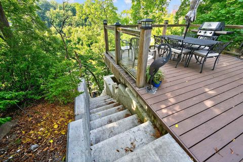 Photo 11 at 416 Trafalgar Road, OO Old Oakville, Oakville