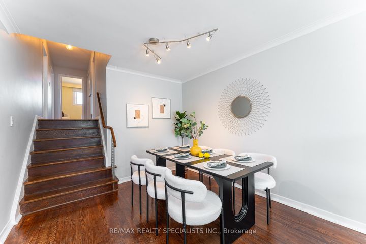 Photo 9 at 3560 Haven Glenn, Applewood, Mississauga
