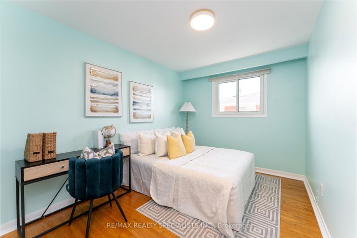 Photo 19 at 3560 Haven Glenn, Applewood, Mississauga