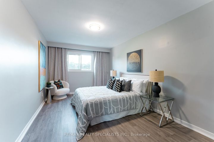 Photo 25 at 3560 Haven Glenn, Applewood, Mississauga