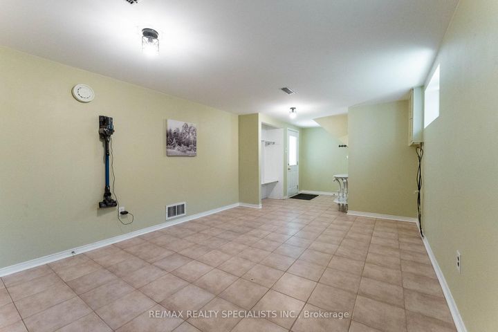 Photo 27 at 3560 Haven Glenn, Applewood, Mississauga