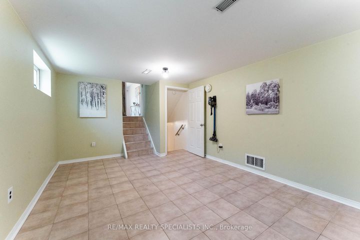 Photo 29 at 3560 Haven Glenn, Applewood, Mississauga