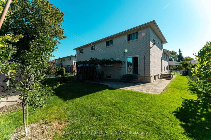 Photo 38 at 3560 Haven Glenn, Applewood, Mississauga