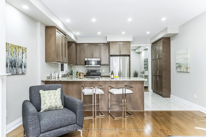 Photo 23 at 16 Dalbeattie Drive, Bram West, Brampton