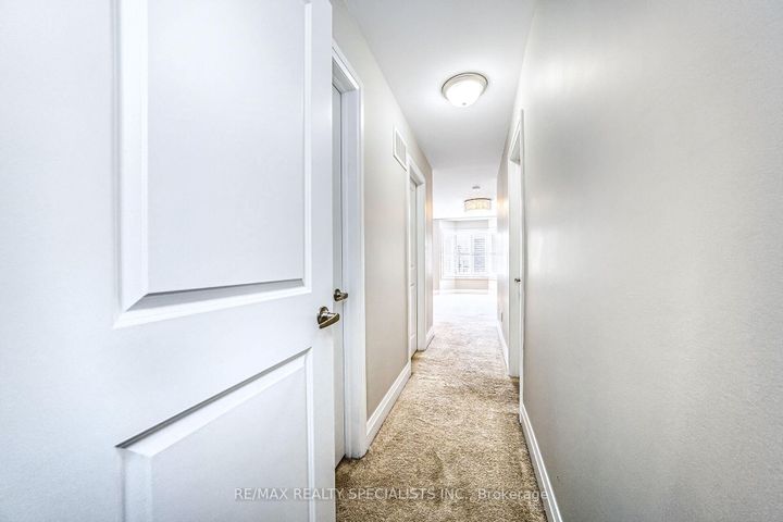 Photo 27 at 16 Dalbeattie Drive, Bram West, Brampton