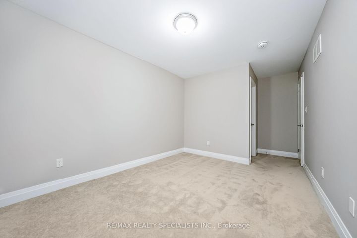 Photo 34 at 16 Dalbeattie Drive, Bram West, Brampton