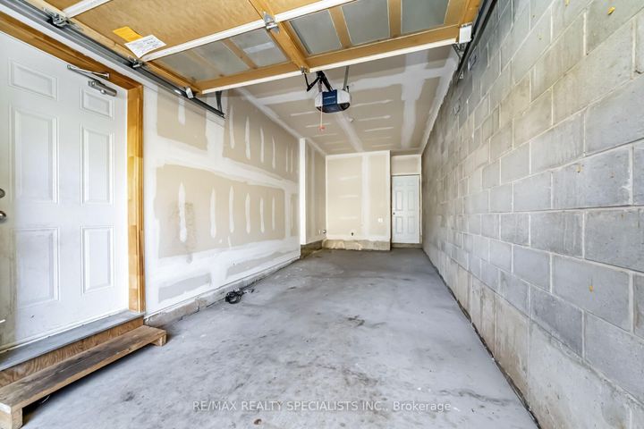 Photo 43 at 16 Dalbeattie Drive, Bram West, Brampton