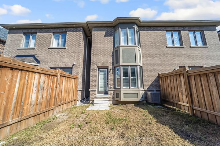 Photo 45 at 16 Dalbeattie Drive, Bram West, Brampton
