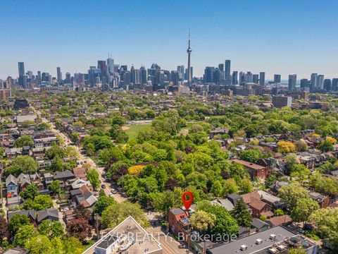 Photo 1 at 260 Shaw Street, Bellwoods, Toronto