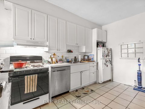 Photo 8 at 260 Shaw Street, Bellwoods, Toronto