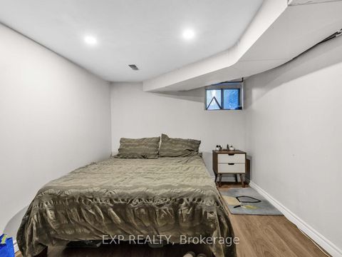 Photo 12 at 260 Shaw Street, Bellwoods, Toronto