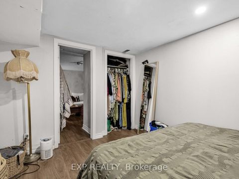 Photo 13 at 260 Shaw Street, Bellwoods, Toronto