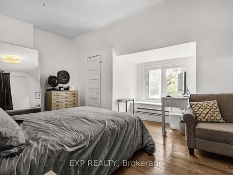 Photo 22 at 260 Shaw Street, Bellwoods, Toronto