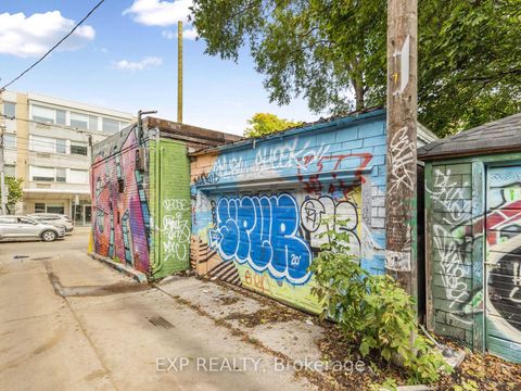 Photo 30 at 260 Shaw Street, Bellwoods, Toronto