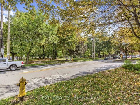 Photo 31 at 260 Shaw Street, Bellwoods, Toronto