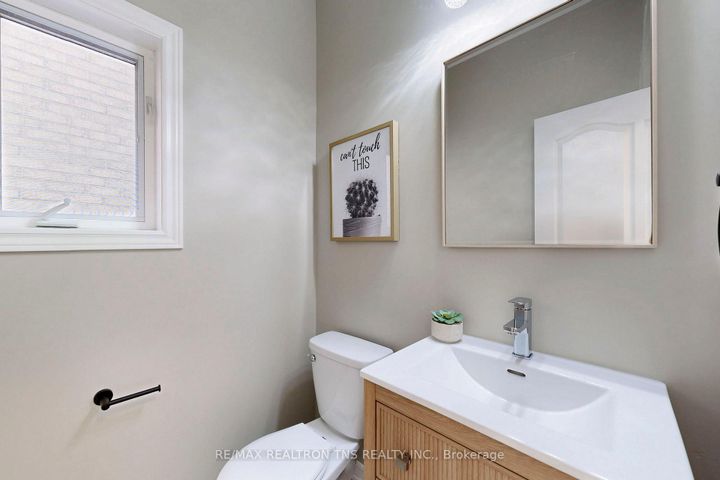 Photo 22 at 28 Golden Oak Avenue, Rouge Woods, Richmond Hill